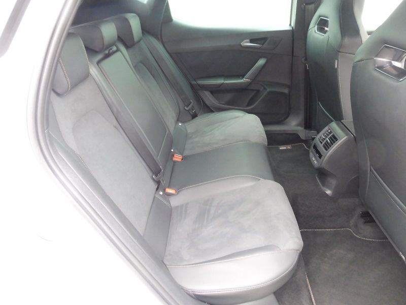 Cupra Leon (2024) 2,0 TSI 221kW DSG - fotka 22 z 28