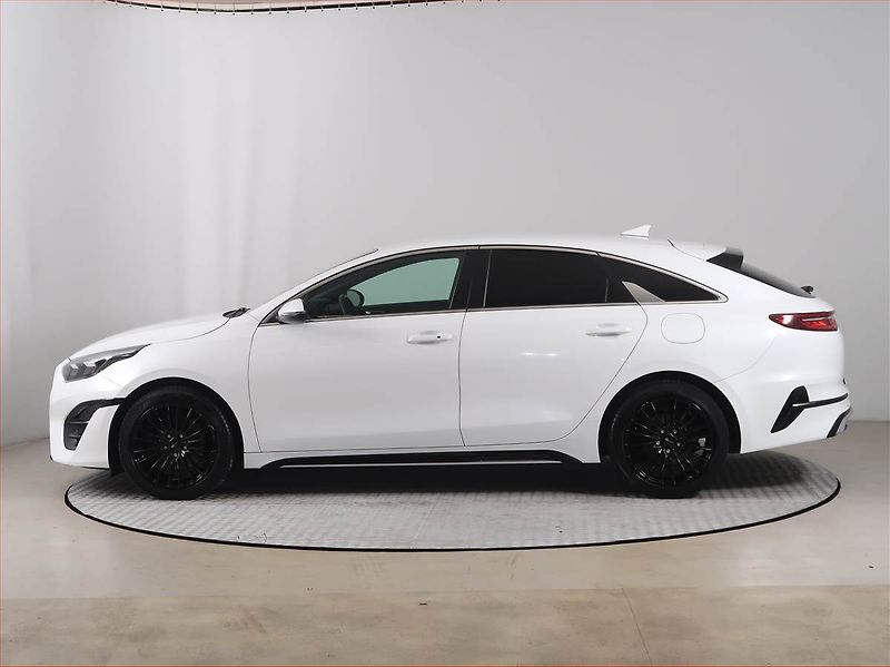 Kia Pro_Ceed (2022) 1.5 T-GDI - fotka 3 z 19