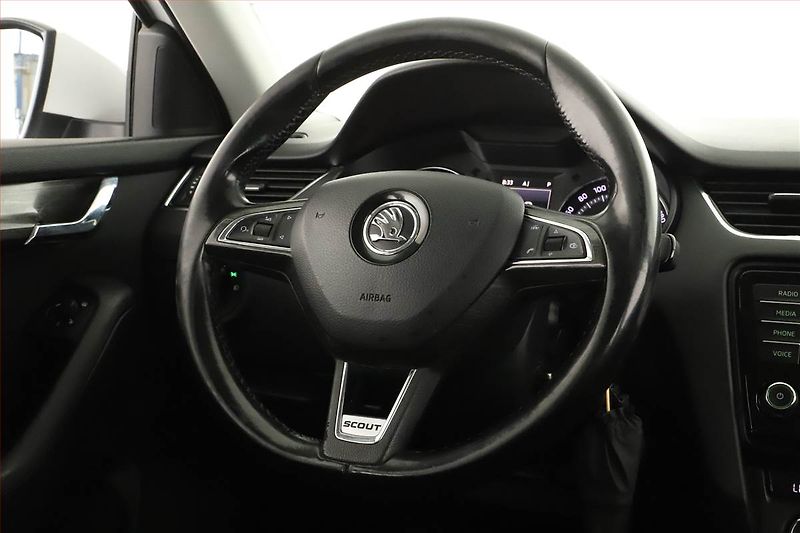 Škoda Octavia (2017) Scout 2.0 TDI, 4X4, Automat - fotka 8 z 13