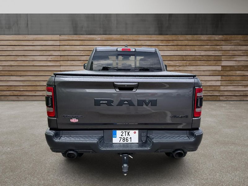 Dodge RAM (2019) +HEMI+REBEL+FUEL+LIFT+ - fotka 4 z 20