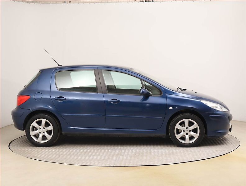 Peugeot 307 (2006) 1.6 16V, nová STK, Tažné - fotka 6 z 19