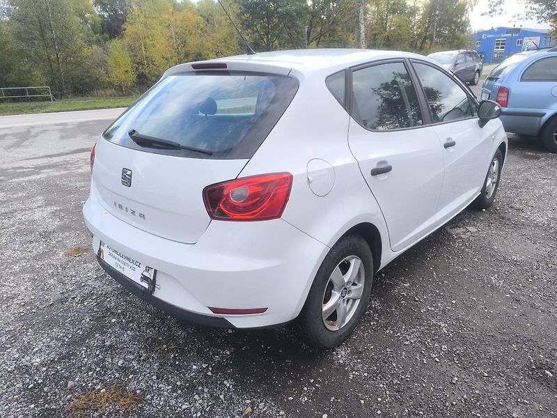 Seat Ibiza KRÁSNÁ,145KM,1.MAJITEL - fotka 4 z 16
