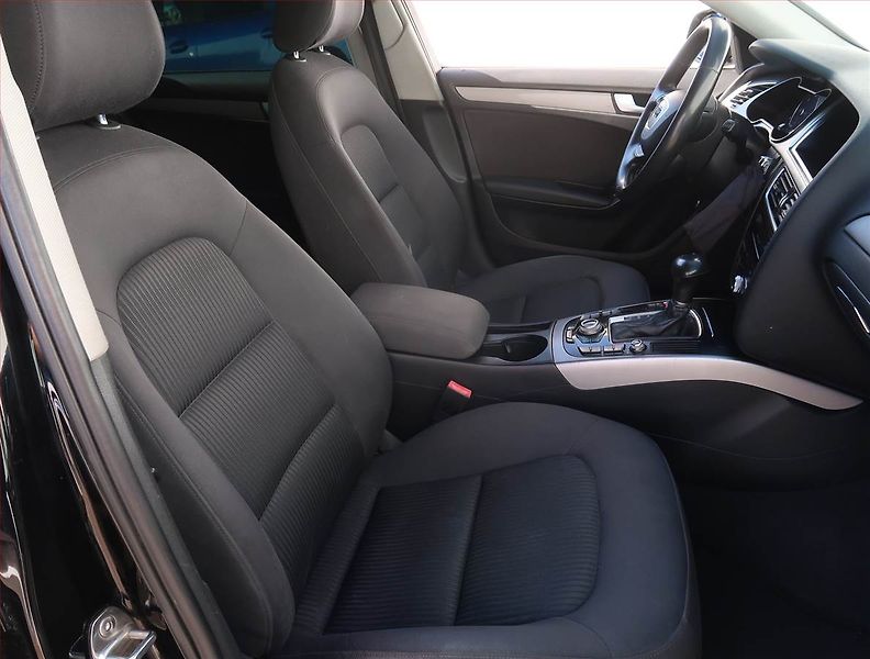 Audi A4 (2014) Ambition 2.0 TDI, Automat - fotka 9 z 18