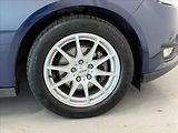 Ford Focus 1,5 TDCI TITANIUM 62 500KM - náhled 16