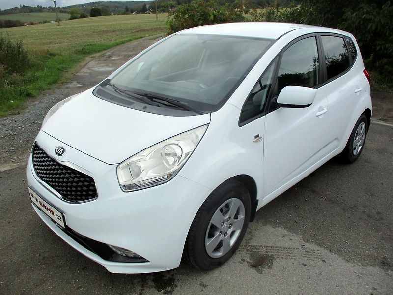 Kia Venga 1.6i 91kW AUTOMAT*NAVI*VÝHŘEV - fotka 3 z 50