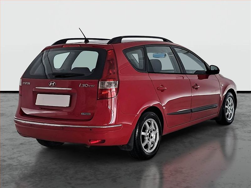 Hyundai i30 (2009) Comfort 1.6 CRDi, nová STK - fotka 5 z 16