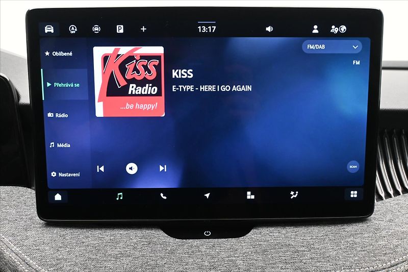 Škoda Superb 1,5 TSI 110kW DSG Selection Zá - fotka 19 z 33