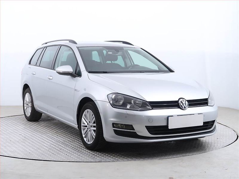 Volkswagen Golf (2014) 1.6 TDI, Navi, Tempomat - fotografie inzerátu