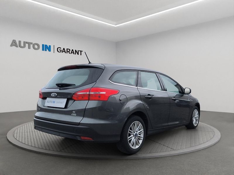 Ford Focus (2017) TREND 1.0 92 kW, ČR, Winter Sa - fotka 9 z 19