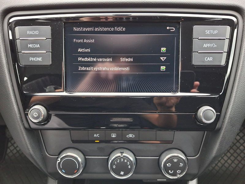 Škoda Octavia (2020) Combi Ambition 1,5TSi 110kW - fotka 18 z 30