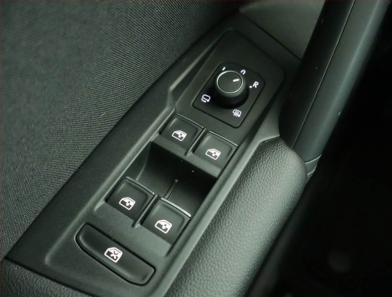 Volkswagen Tiguan (2022) Elegance 2.0 TDI - fotka 12 z 13