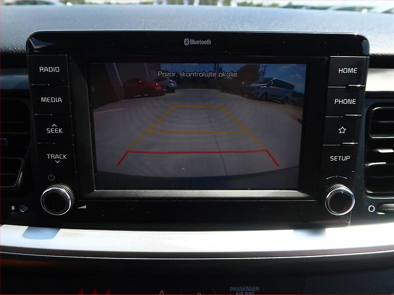 Kia Stonic (2019) 1.0 T-GDI, Serv.kniha - fotka 16 z 17