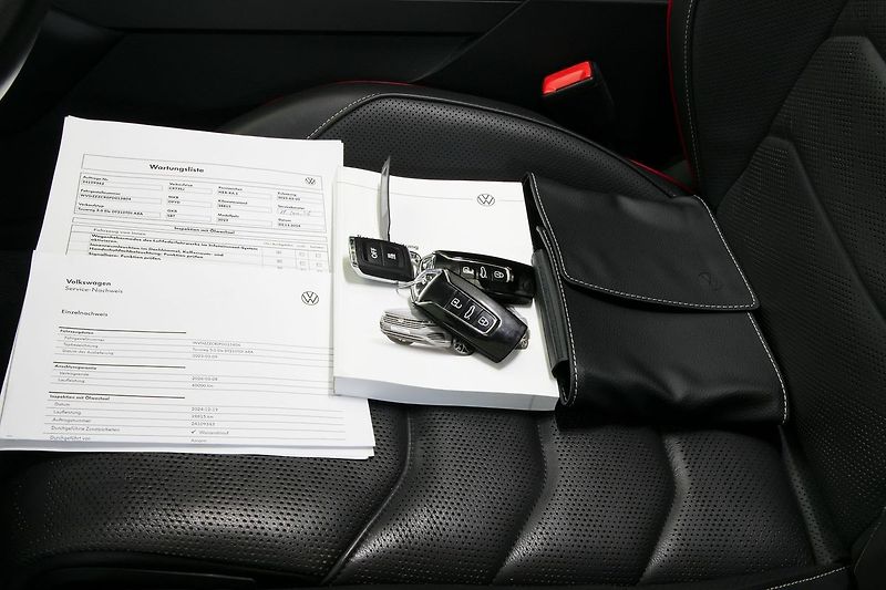 Volkswagen Touareg 3.0TDI 210kW R-Line Edition 20 - fotka 50 z 50
