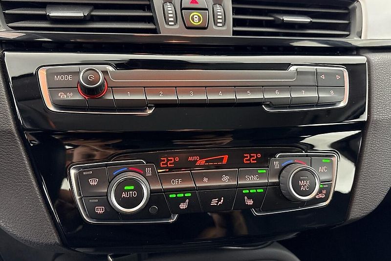 BMW X1 sDrive18i - fotka 19 z 24