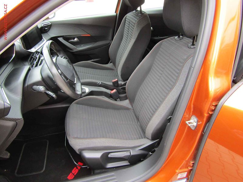 Peugeot 2008 (2020) 1.2PT, AC, servis.kniha - fotka 9 z 14