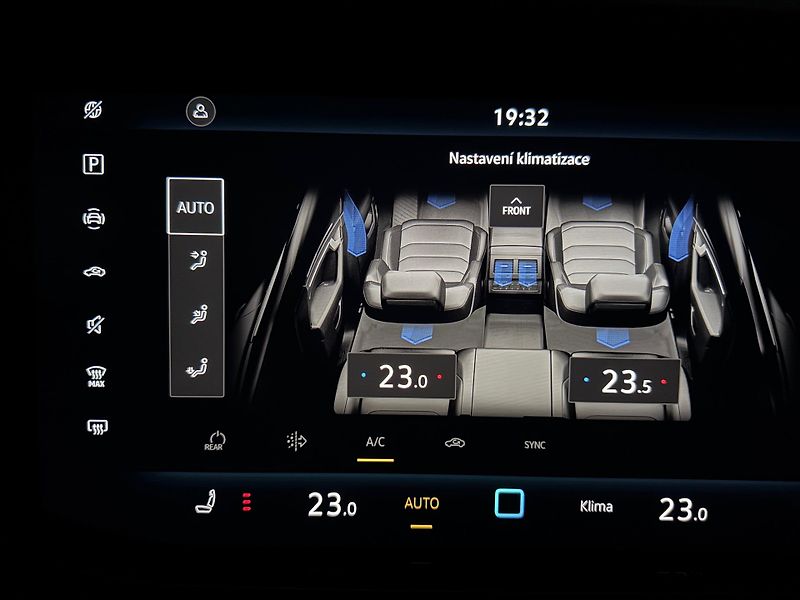 Volkswagen Touareg (2024) Model 2025, Kůže, VZDUCH,Tažné - fotka 34 z 43
