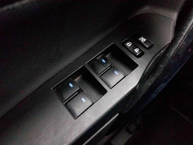 Toyota Auris (2015) 1.6 D-4D, Serv.kniha, Tempomat - fotka 16 z 17