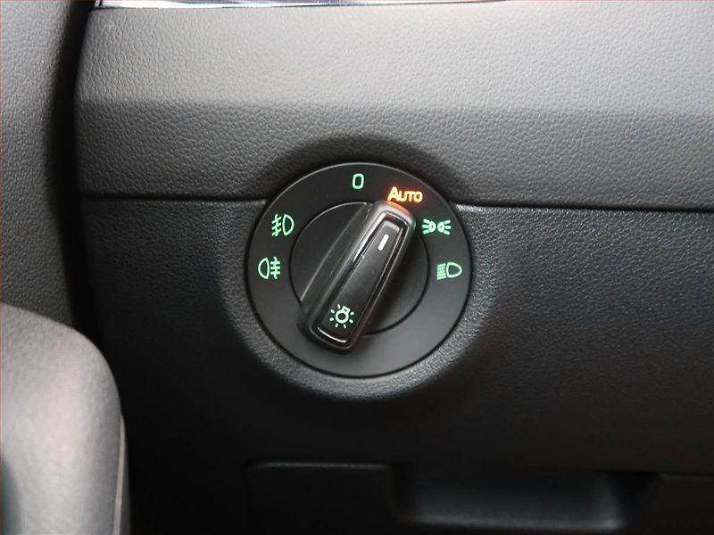 Škoda Octavia (2015) RS 2.0 TSI, Automat - fotka 19 z 22