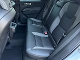 Volvo XC60 (2026) AKCE 4+4 PLUS B5, BLACK EDITIO - náhled 13