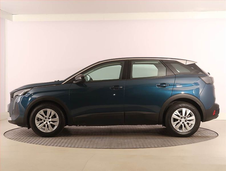 Peugeot 3008 (2022) Active Pack 1.2 PureTech - fotka 3 z 24