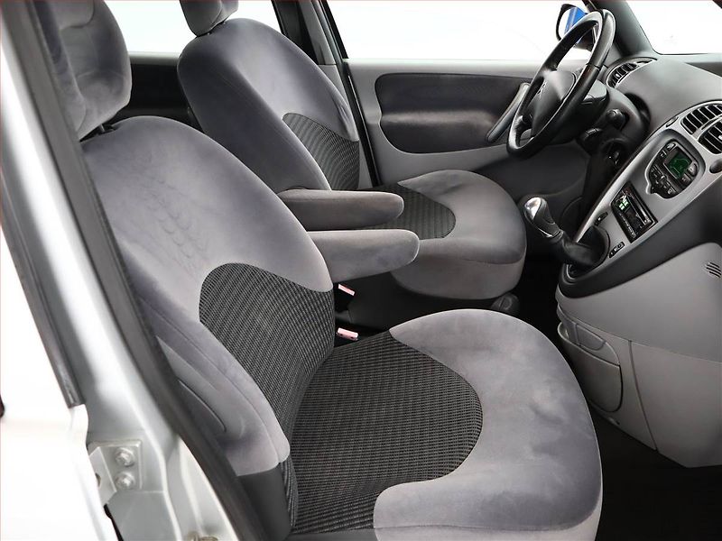 Citroën Xsara Picasso (2008) 1.6 16V, po STK, Klima - fotka 7 z 13