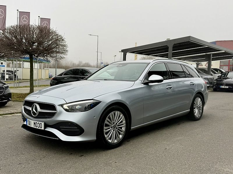 Mercedes-Benz Třídy C (2025) 220 d 4MATIC kombi - fotka 4 z 41