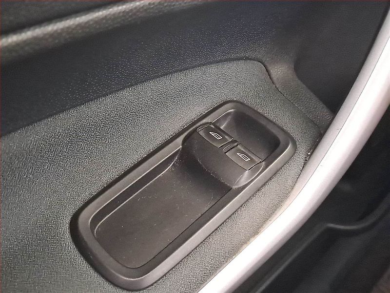 Ford Fiesta (2011) 1.25 - fotka 16 z 16