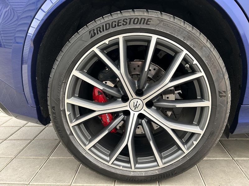 Maserati Grecale 3.0 T 4x4 . - fotka 10 z 39