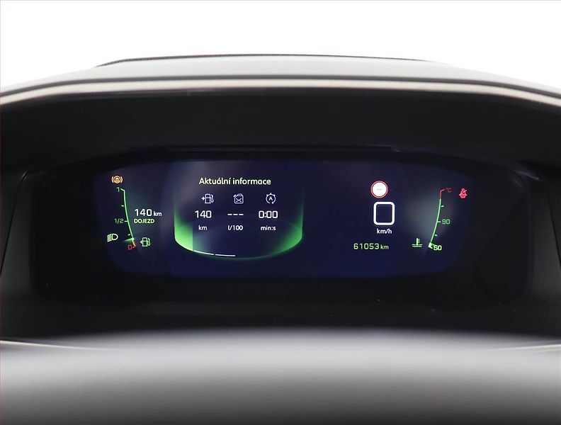 Peugeot 2008 (2020) 1.5 BlueHDi, Serv.kniha, Kůže - fotka 11 z 21