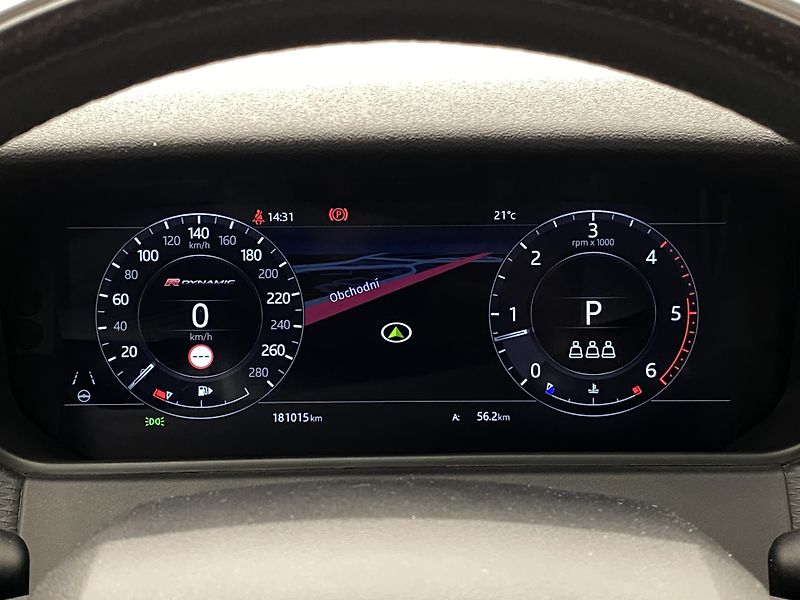 Land Rover Range Rover Velar D300 SE R-DYNAMIC AWD RZERVACE - fotka 25 z 48