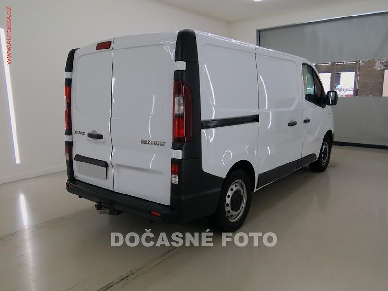 Renault Trafic (2021) 2.0dCi L1H1, 2x boční dv, LED - fotka 3 z 12