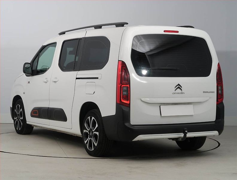 Citroën Berlingo (2020) Maxi Feel 1.5 BlueHDi, 5Míst - fotka 4 z 16