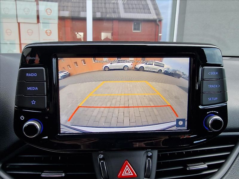 Hyundai i30 1.6 CRDi Comfort,ČR,1.Majitel - fotka 26 z 49