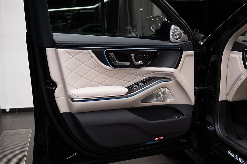 Mercedes-Benz Třídy S - fotka 7 z 27