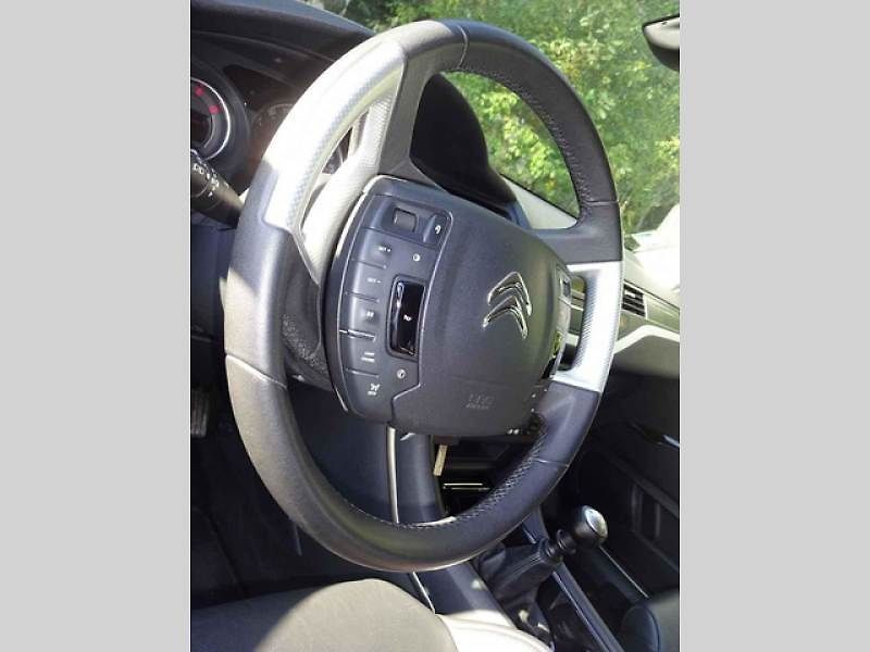 Vozy Citroen v našich končinách nejsou příliš okoukané. Jsou vlastně i volbou pro ty, kteří se chtějí odlišit od většiny.