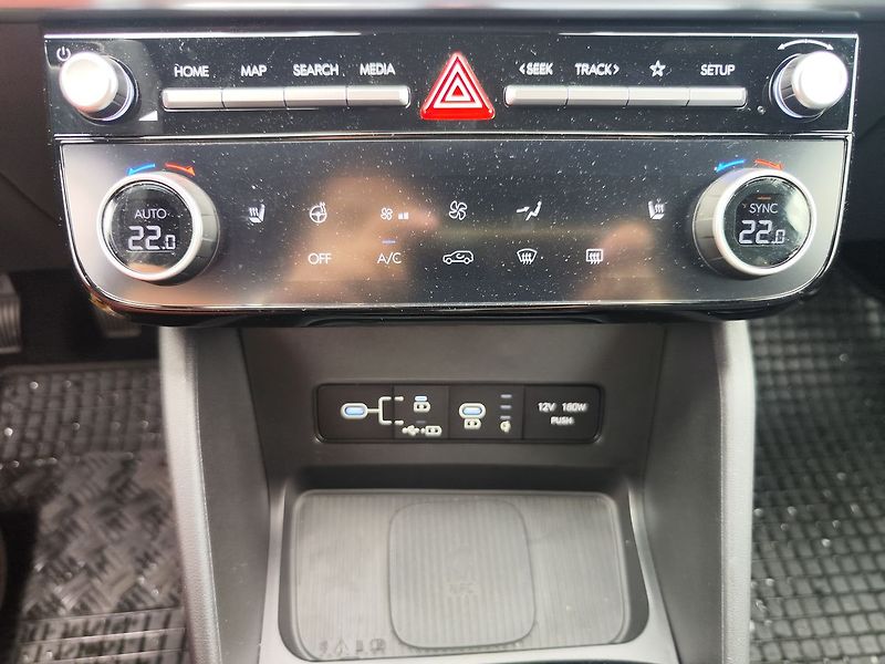 Hyundai Tucson 1.6 T-GDI/118kW 20 Years - fotka 24 z 36