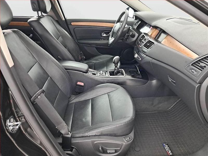 Renault Laguna (2008) 2.0 dCi, po STK, CZ doklady - fotka 9 z 17