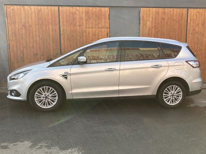 Ford S-MAX (2020) 2.0TDCi 140kW servis Ford - fotka 4 z 28