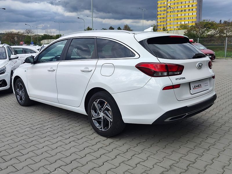 Hyundai i30 1.5 T-GDI/117kW Smart - fotka 7 z 30