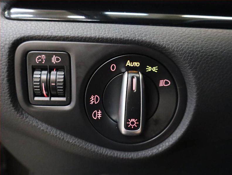 Volkswagen Sharan (2020) 1.4 TSI - fotka 20 z 22