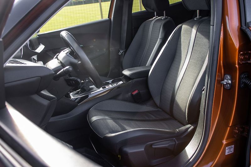 Peugeot 2008 - fotka 13 z 36