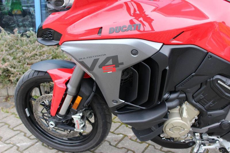 Ducati Multistrada V4 S (2025) RADAR TOURING 2025 DEMO - fotka 10 z 10