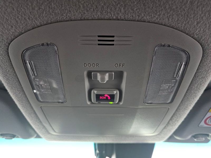 Toyota Hilux (2025) 2.8 D-4D 204k 6AT EXECUTIVE TA - fotka 28 z 33