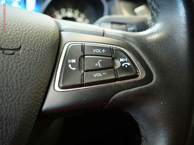 Ford Focus (2016) 1.5TDCi, 2.maj,ČR, Klima - fotka 16 z 21