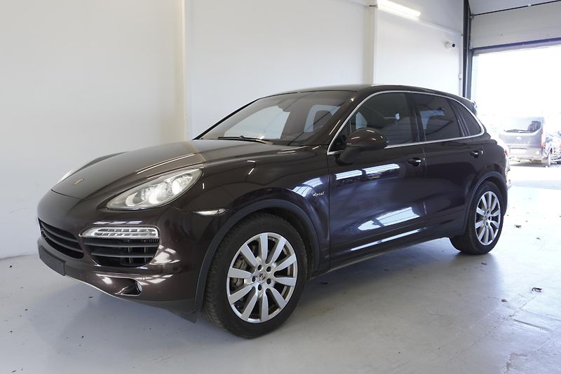 Porsche Cayenne 4,2 TDI V8 4WD AUT. - fotka 1 z 31