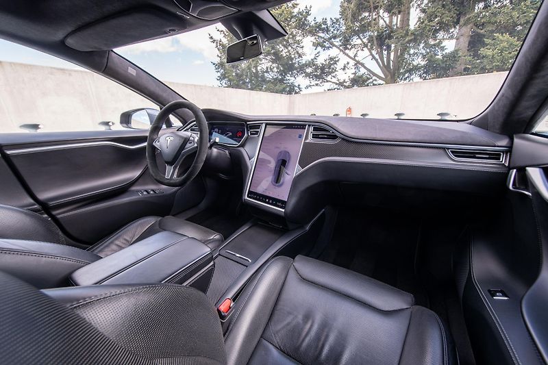 Tesla Model S (2017) 90D, nabíjení zdarma, FSD - fotka 21 z 37
