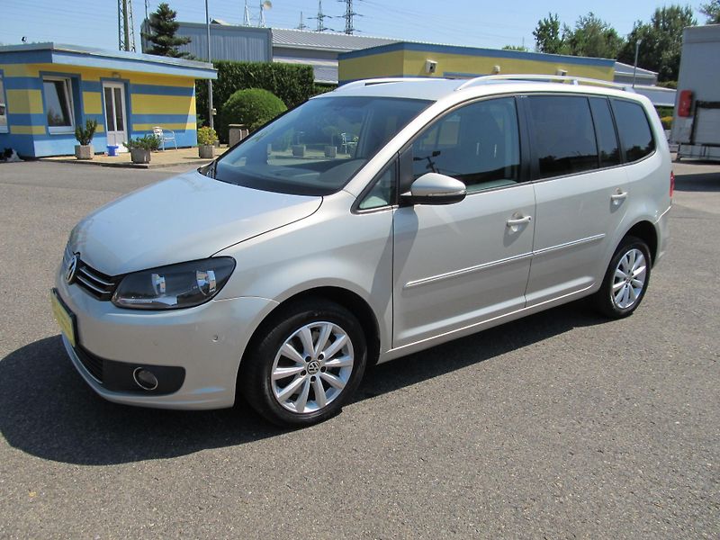Volkswagen Touran (2011) 2.0TDI 7 míst  - fotka 22 z 60