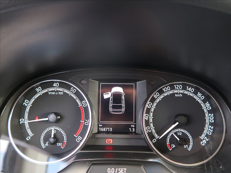 Škoda Fabia 1,0 TSi,70kW,NovéČR,Style,Serv - fotka 11 z 26