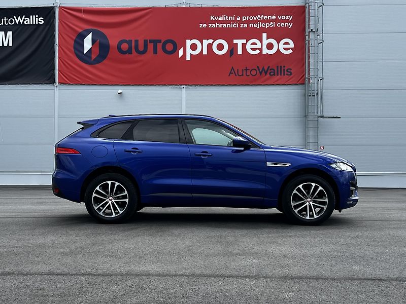 Jaguar F-Pace 25D AWD 177kW R-Sport DPH TZ - fotka 3 z 29