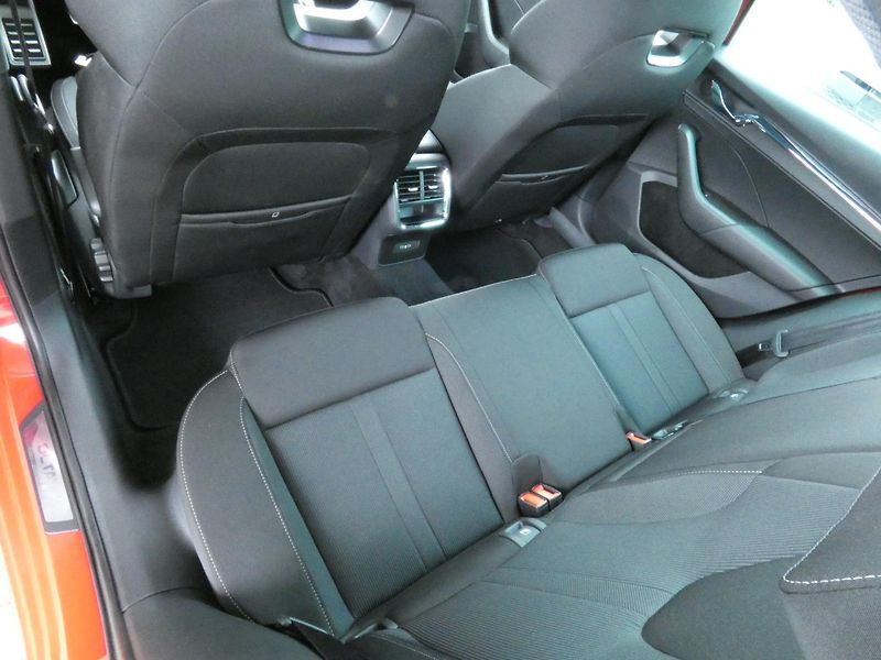 Škoda Octavia (2021) Style 1,5 TSI 110KW - fotka 25 z 30